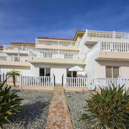You Will Love This Luxury Close To The Beach, 1360 *